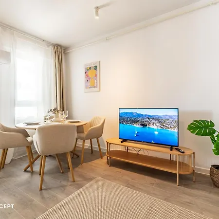 Central Spacious 513 Apartament