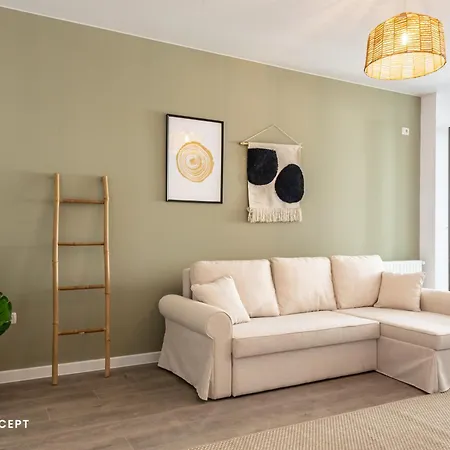 Central Spacious 513 *